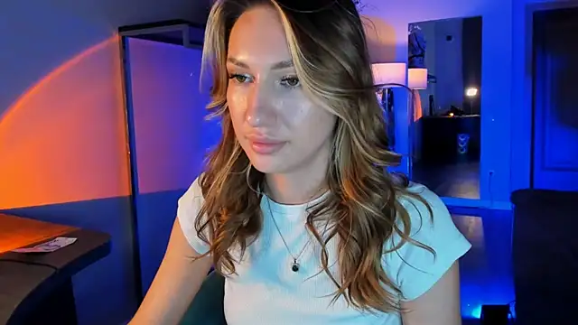 MariGven online show from 11-18-25, 02:42