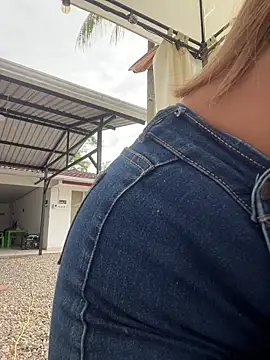 Natalia vidal online show from 10-30-25, 02:04