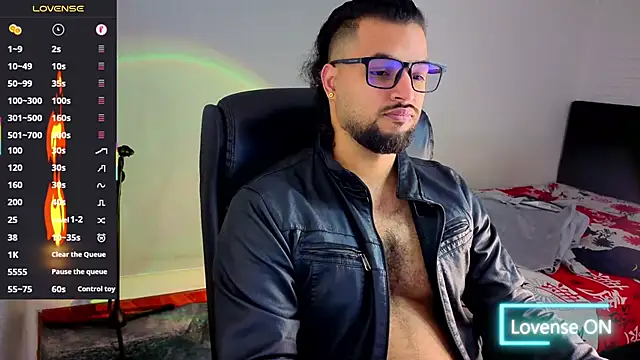 Ernesto-Rodriguez82 online show from 10-24-25, 10:47