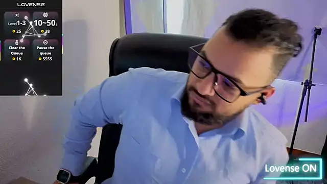 Snapshot of Ernesto-Rodriguez82 chatting on 09-11-25, 03:56 Ernesto-Rodriguez82 online show from 09-11-25, 03:56