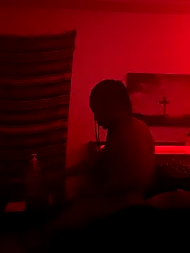 Taydagr8 online show from 10-31-25, 10:56