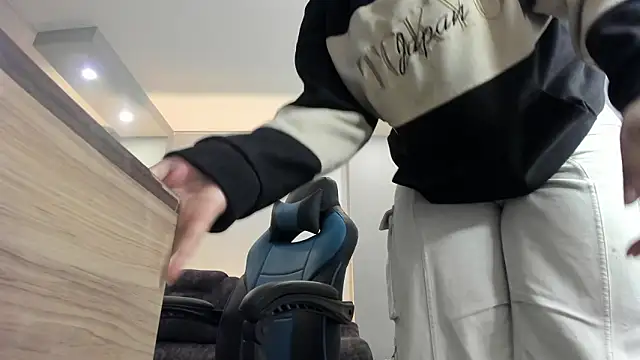 Dakota Mars online show from 03-28-26, 08:10