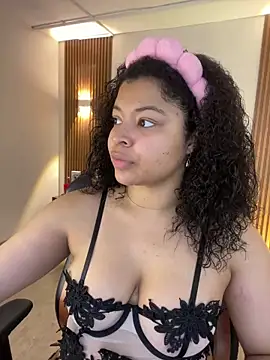 Dakota Mars online show from 04-11-26, 03:47