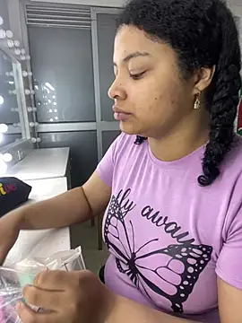 Dakota Mars online show from 04-22-26, 03:46