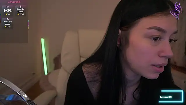 FataleNellie online show from 04-17-26, 08:44