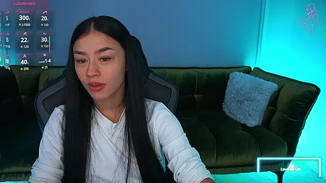 FataleNellie online show from 10-15-25, 09:12