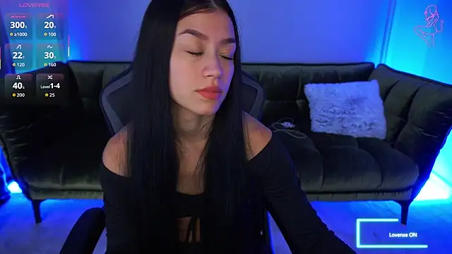 FataleNellie online show from 10-17-25, 08:43