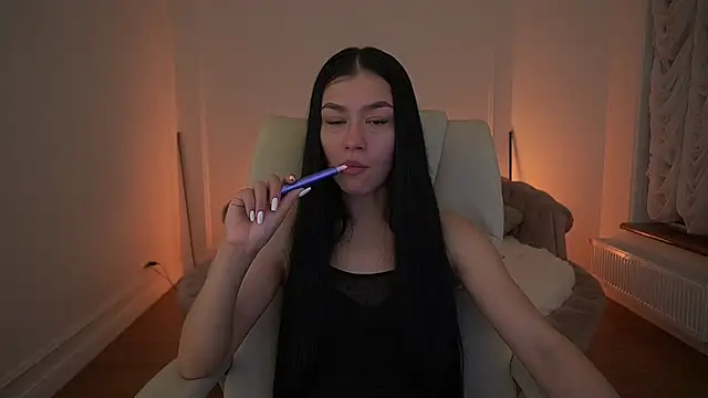 FataleNellie online show from 04-16-26, 08:53