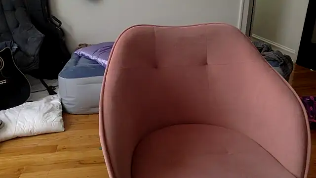 Snapshot of slutzilly chatting on 03-01-26, 04:51 slutzilly online show from 03-01-26, 04:51