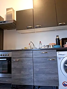 Snapshot of VikaKing chatting on 11-26-25, 09:09 VikaKing online show from 11-26-25, 09:09