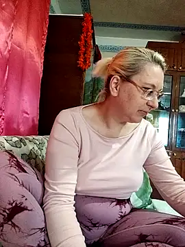 VikaKing online show from 05-18-26, 01:05