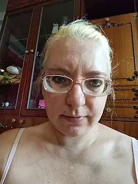 Snapshot of VikaKing chatting on 06-29-26, 09:38 VikaKing online show from 06-29-26, 09:38