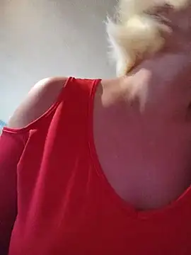 Snapshot of VikaKing chatting on 06-02-26, 12:49 VikaKing online show from 06-02-26, 12:49