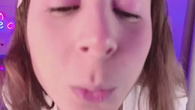 Queen Michelle  online show from 02-14-26, 09:48