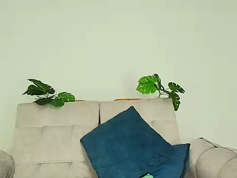 CamiiGuzmanX online show from 09-14-25, 04:40