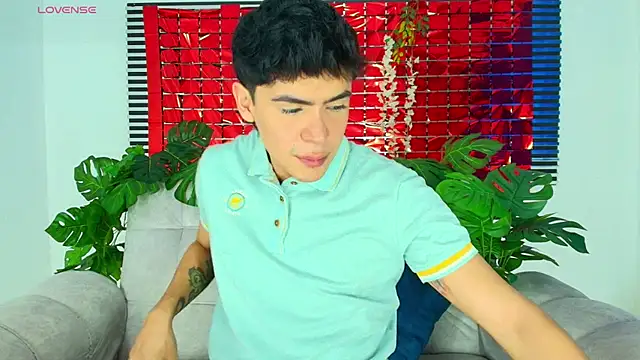 CamiiGuzmanX online show from 02-28-26, 08:41