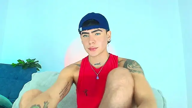 CamiiGuzmanX online show from 11-06-25, 08:46