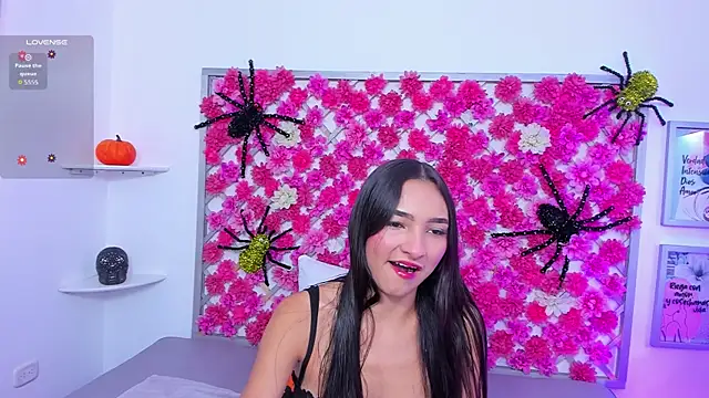 hannah miller 1 online show from 10-09-25, 11:44