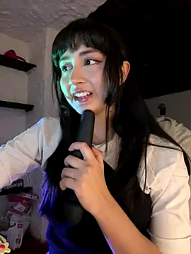 Snapshot of kaori_77 chatting on 10-09-25, 04:02 kaori 77 online show from 10-09-25, 04:02