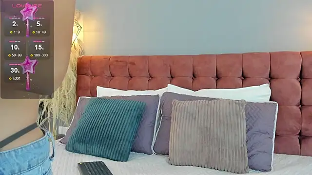 Tania 77  online show from 02-21-26, 12:07