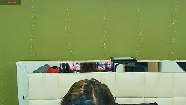 gisell gomez online show from 10-22-25, 12:15