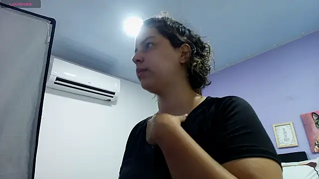 gisell gomez online show from 03-26-26, 08:29