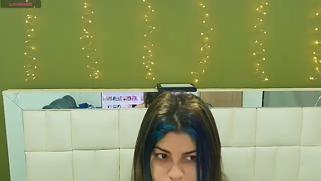 gisell gomez online show from 09-24-25, 12:11