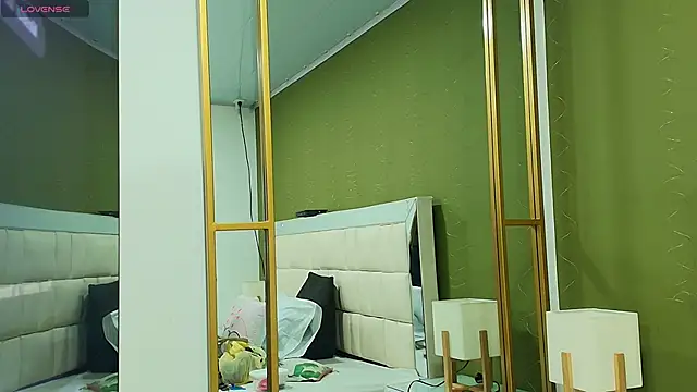 gisell gomez online show from 09-14-25, 12:16