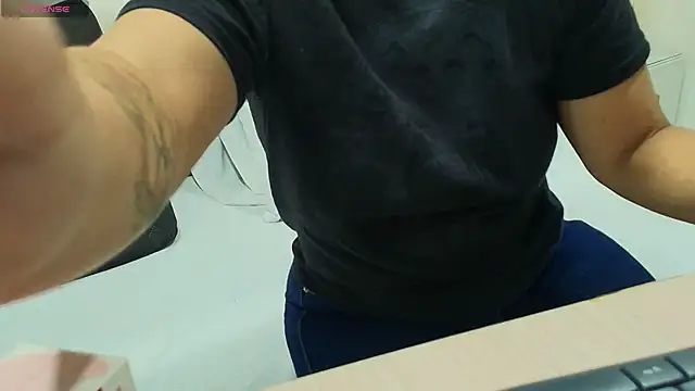 gisell gomez online show from 10-05-25, 12:07