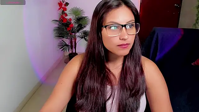 Cameroon-Diaz online show from 02-07-26, 01:52