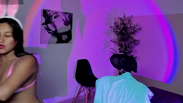 Cameroon-Diaz online show from 10-10-25, 01:56