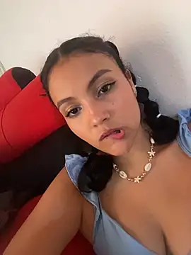 Angel-Caribbean online show from 11-17-25, 07:07