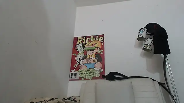 Thomasjons  online show from 12-14-25, 05:40