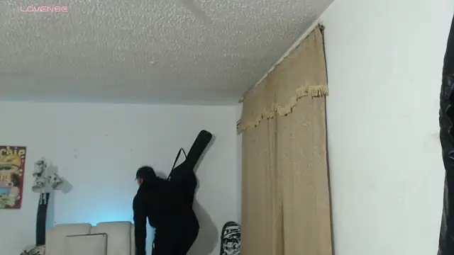 Thomasjons  online show from 04-04-26, 04:19