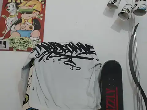 Thomasjons  online show from 10-15-25, 06:38