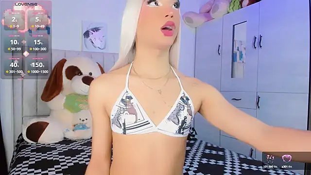 Snapshot of baby_cleo chatting on 09-26-25, 01:01 baby cleo online show from 09-26-25, 01:01