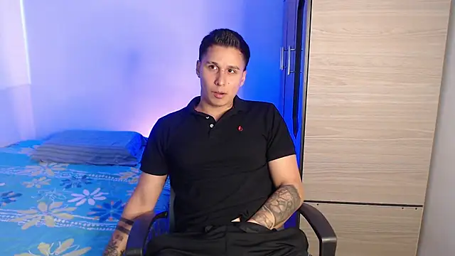 valentinosex1 online show from 10-31-25, 09:11