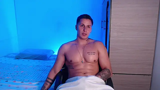 valentinosex1 online show from 06-01-26, 09:58