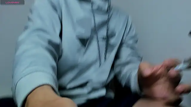 axel davis  online show from 12-20-25, 09:01