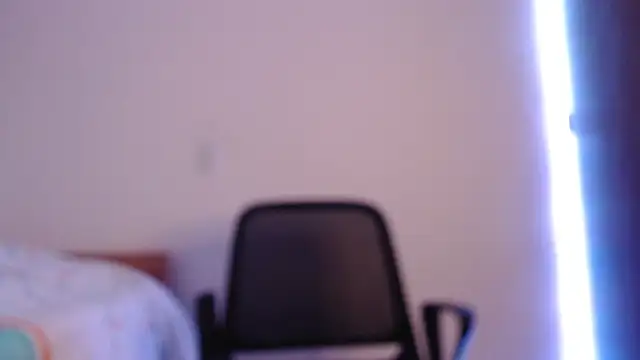 Snapshot of axel_davis_ chatting on 10-05-25, 03:30 axel davis  online show from 10-05-25, 03:30