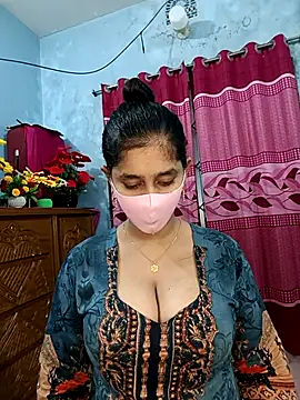 Cute Faria online show from 11-14-25, 04:32