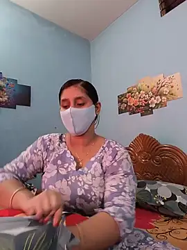 Cute Faria online show from 05-15-26, 02:53