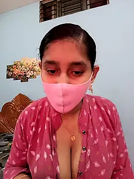 Cute Faria online show from 12-18-25, 03:55