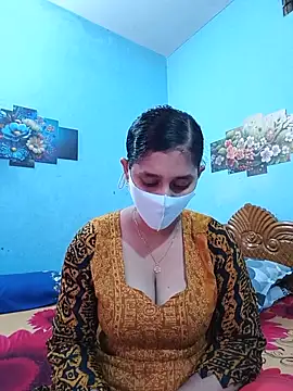 Cute Faria online show from 05-17-26, 12:54