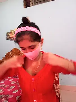 Cute Faria online show from 10-30-25, 03:05