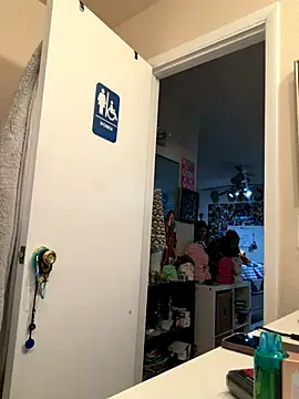 Chicagobabe online show from 11-23-25, 02:10