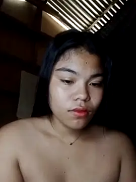 Snapshot of cloe_candy19 chatting on 10-31-25, 11:11 cloe candy19 online show from 10-31-25, 11:11