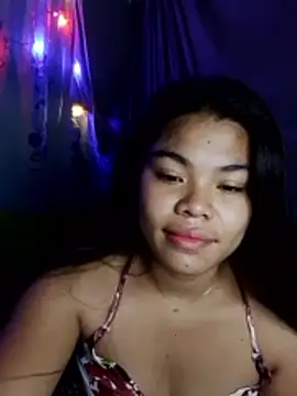 Snapshot of cloe_candy19 chatting on 02-06-26, 10:17 cloe candy19 online show from 02-06-26, 10:17