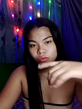 Snapshot of cloe_candy19 chatting on 02-01-26, 01:15 cloe candy19 online show from 02-01-26, 01:15