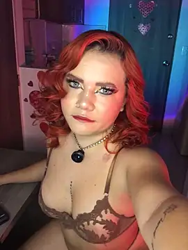 Snapshot of pamelalambert chatting on 05-08-26, 11:41 pamelalambert online show from 05-08-26, 11:41